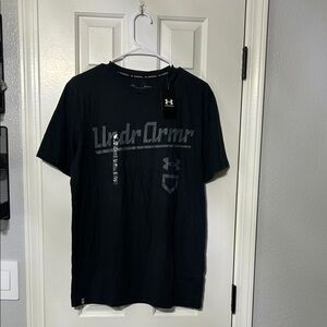 Under Armour Men's Dark Gray T-Shirt